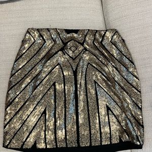 Sequined gold and black stretchy skirt !!